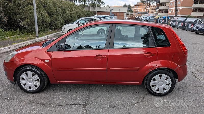 Usata Ford Fiesta 2006 Utilitaria