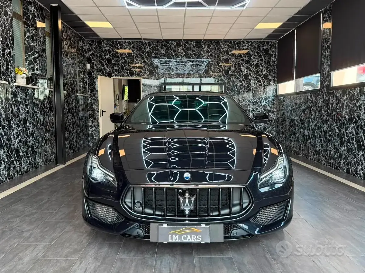 Usata Maserati Quattroporte 430 CV (316 kW) 2022 Nero Berlina