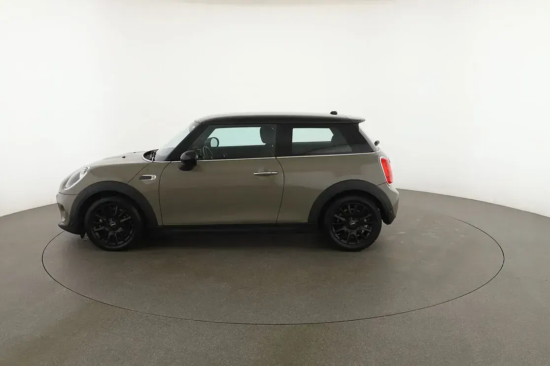 Usata Mini Cooper D 116 CV (85 kW) 2019 Verde Utilitaria