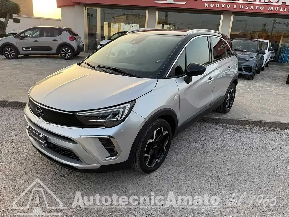 Usata Opel Crossland Ultimate 131 CV (96 kW) 2023 Grigio SUV