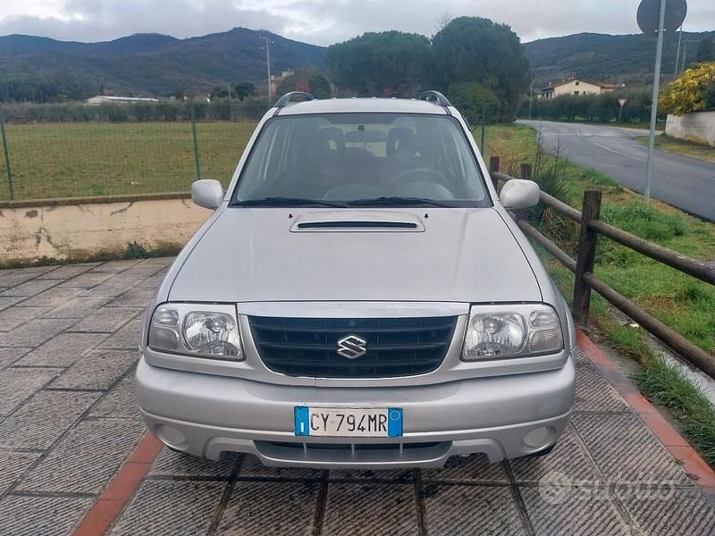 Usata Suzuki Vitara 109 CV (80 kW) 2005 Grigio SUV