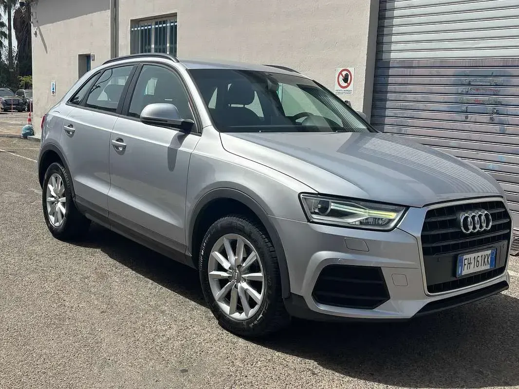 Usata Audi Q3 Business 120 CV (88 kW) 2016 Argento SUV