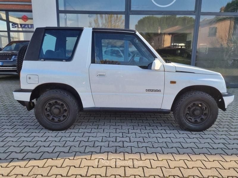 Usata Suzuki Vitara 79 CV (58 kW) 1992 Bianco Cabrio