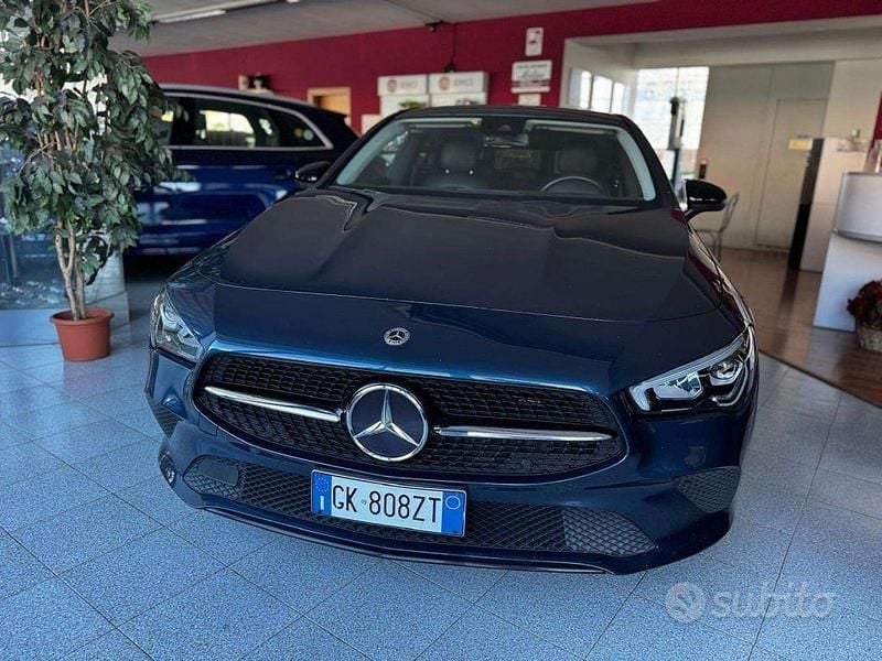 Usata Mercedes CLA200 Shooting Brake 150 CV (110 kW) 2022 Blu denim metallizzato Station wagon