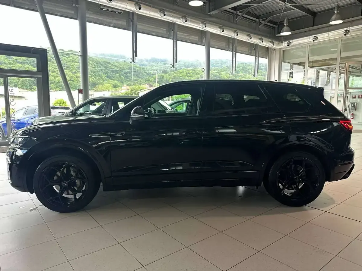 Usata VW Touareg Elegance 231 CV (169 kW) 2021 Nero SUV