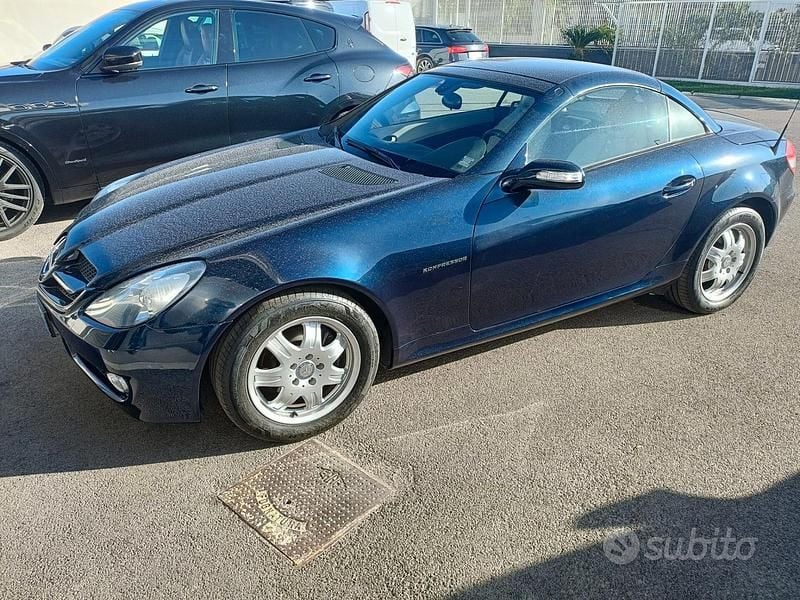 Usata Mercedes SLK200 163 CV (119 kW) 2005 Blu/azzurro Cabrio