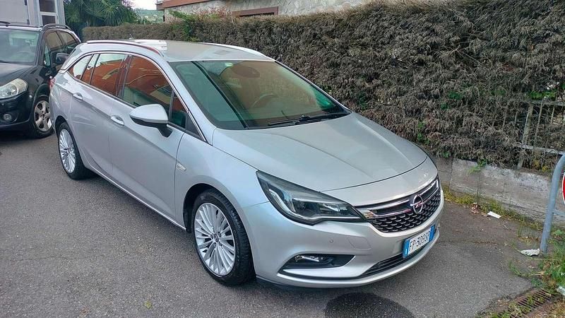 Usata Opel Astra Innovation 136 CV (100 kW) 2018 Argento Station wagon