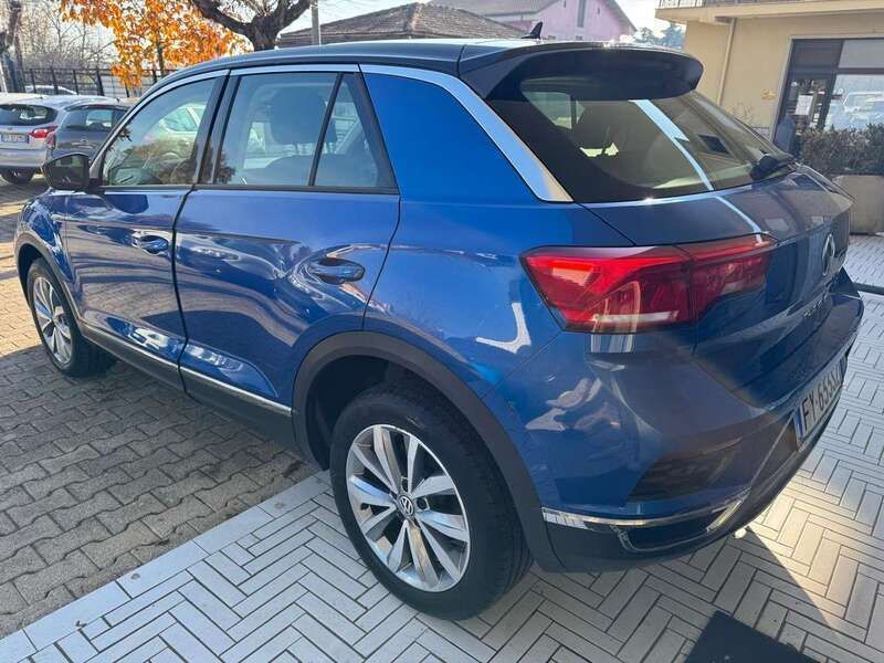 Usata VW T-Roc Style 116 CV (85 kW) 2019 Blu/azzurro SUV