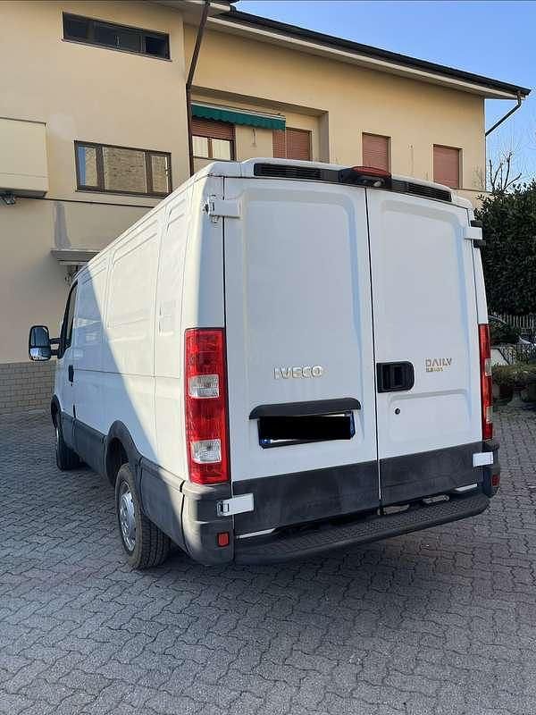 Usata Iveco Daily 97 CV (71 kW) 2009