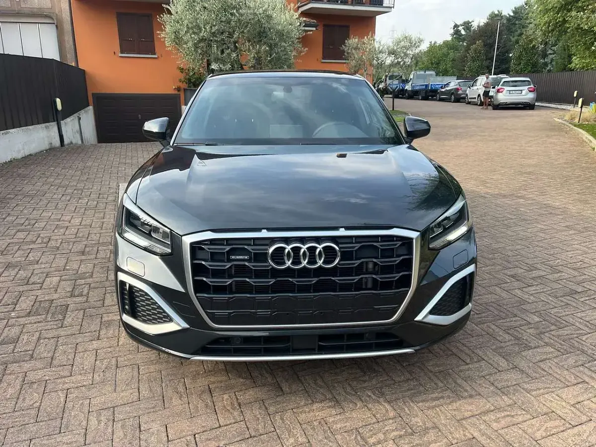 Usata Audi Q2 S-Line 190 CV (139 kW) 2023 Grigio SUV