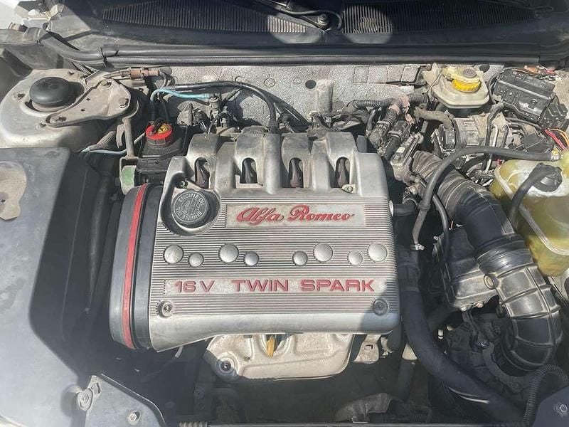 Usata Alfa Romeo Spider 150 CV (110 kW) 1999 Argento Cabrio