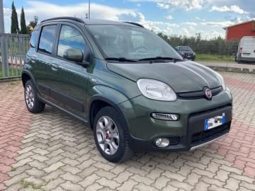 Usata Fiat Panda 4x4 S 75 CV (55 kW) 2015 Verde Utilitaria