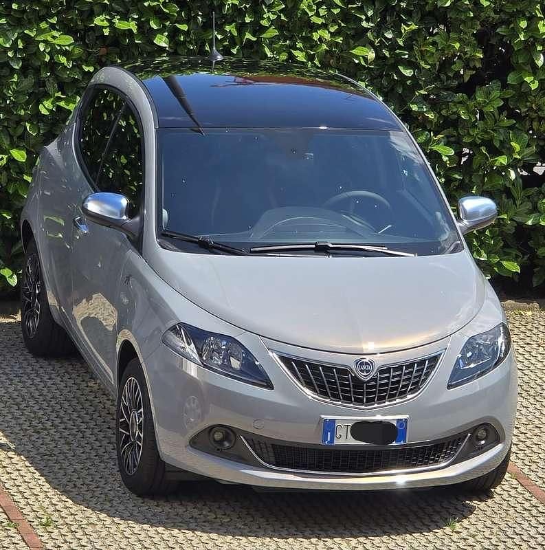 Usata 2024 Lancia Ypsilon S Due volumi | 16.500 € (Molto cara) - Immagine 1/4