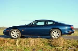 Usata Jaguar XK8 284 CV (208 kW) 2000 Blu Coupé