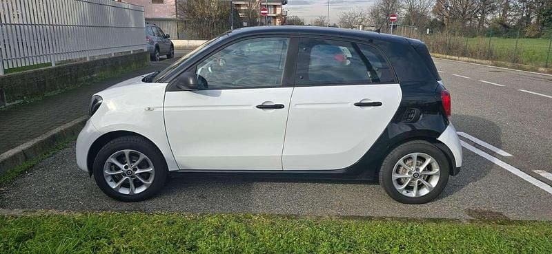 Usado Smart ForFour 71 CV (52 kW) 2019 Blanco Utilitario