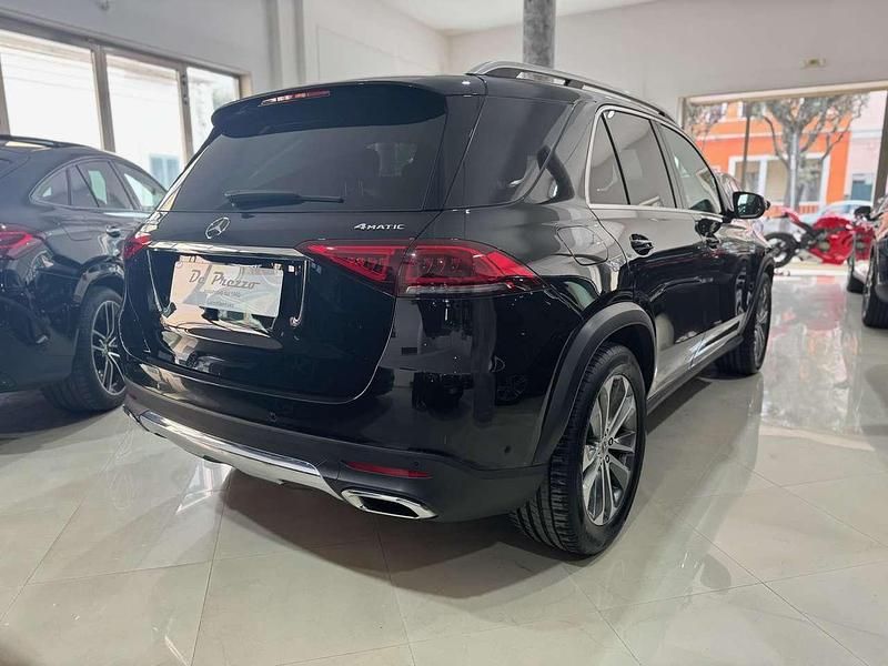Gebraucht Mercedes GLE300 245 PS (180 kW) 2021 Schwarz SUV