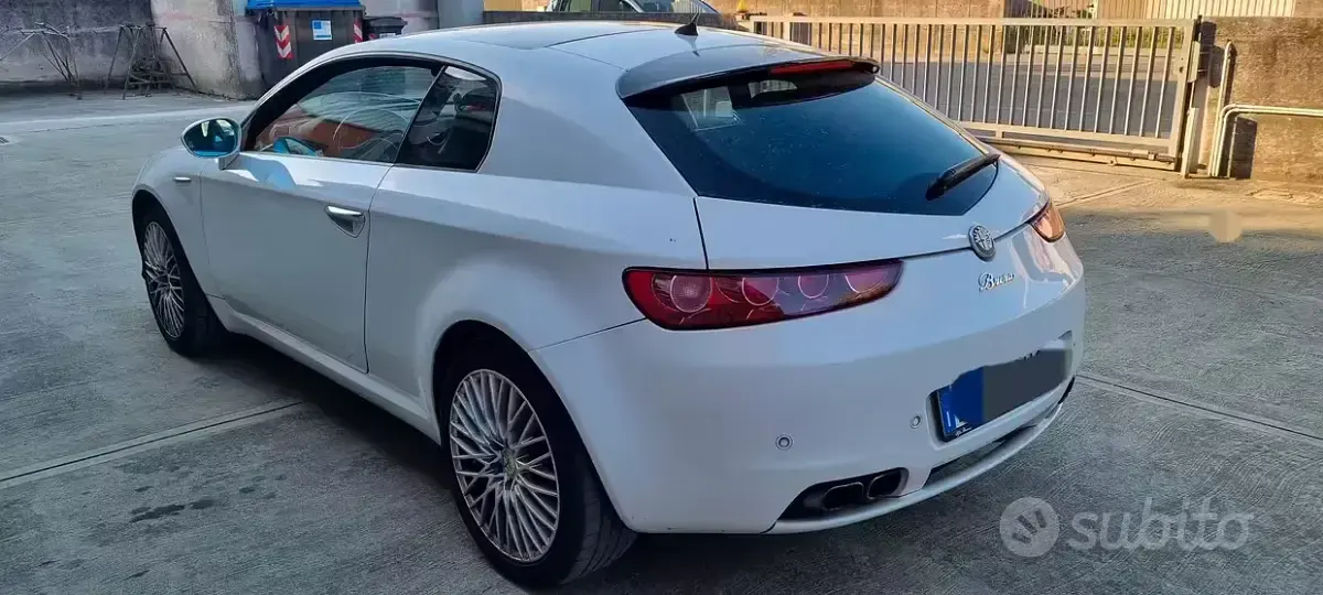 Usata Alfa Romeo Brera 170 CV (125 kW) 2009 Bianco Coupé