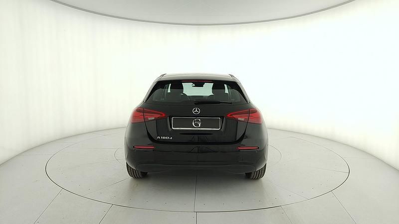 Usata Mercedes A180 Advanced 116 CV (85 kW) 2025 Nero Berlina