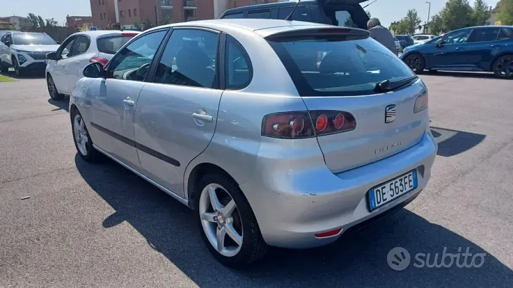 Usata Seat Ibiza Stylance 75 CV (55 kW) 2006 Grigio Utilitaria