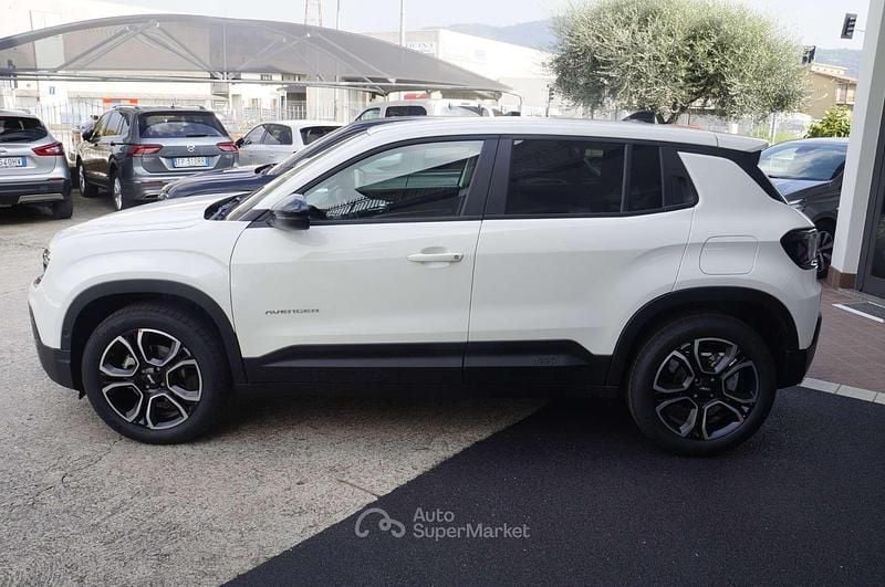 Nuova Jeep Avenger Summit 101 CV (74 kW) 2026 Nero SUV