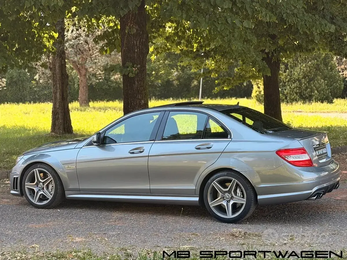 Usata Mercedes C63 AMG AMG 457 CV (336 kW) 2008 Grigio Berlina