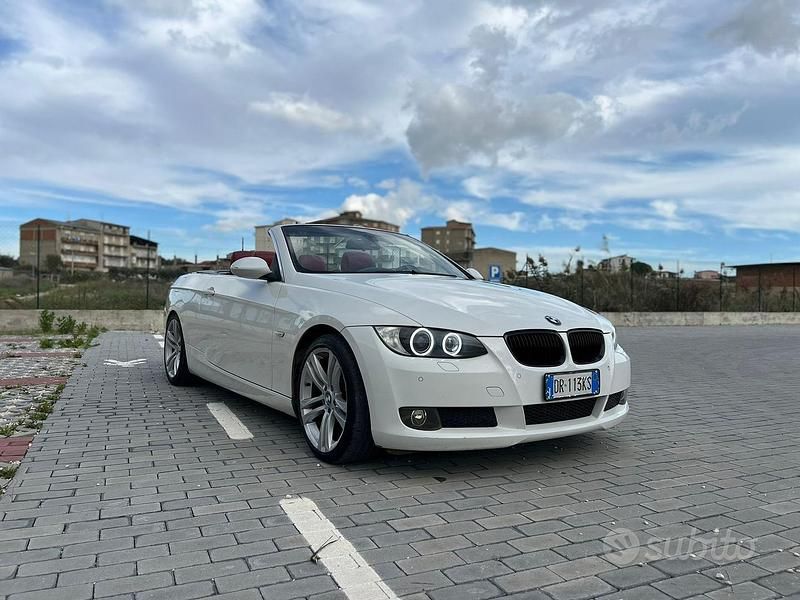 Begagnad BMW 330 Cabriolet 231 HK (169 kW) 2008 Cab