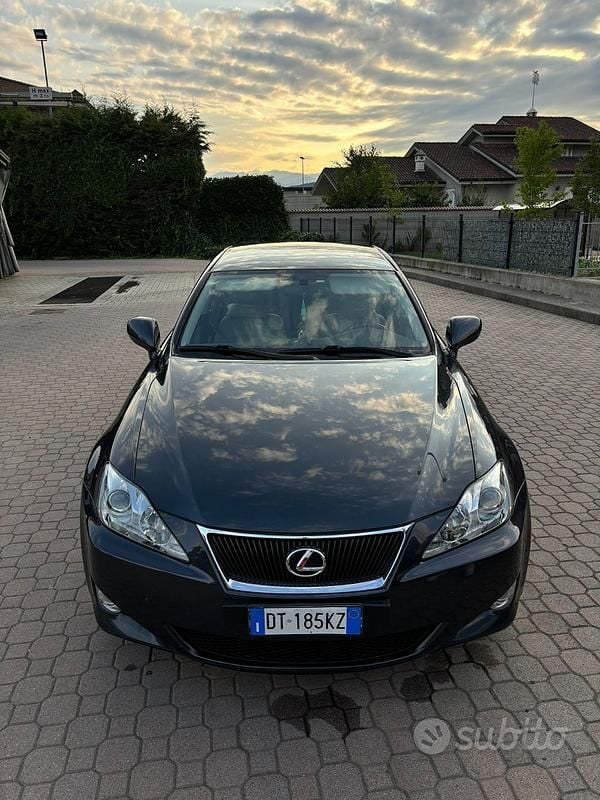 Usata Lexus IS220d 177 CV (130 kW) 2008 Nero Berlina