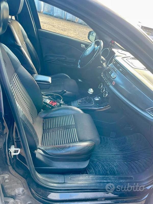 Usata Alfa Romeo Giulietta 140 CV (102 kW) 2011 Nero Berlina