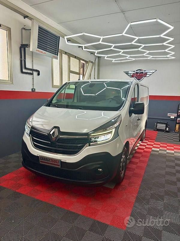 Usata Renault Trafic 120 CV (88 kW) 2019 Monovolume