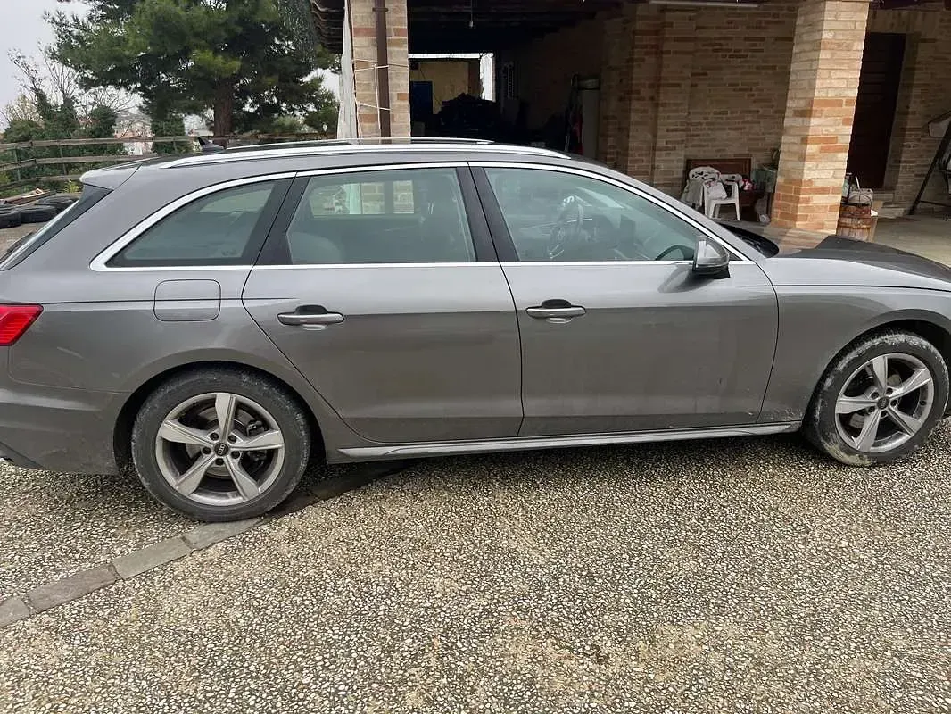 Usata Audi A4 Ambiente 136 CV (100 kW) 2021 Grigio Station wagon