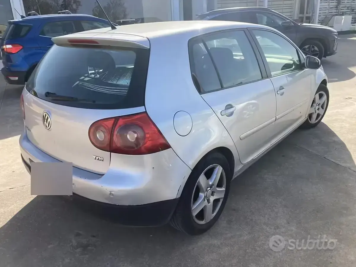 Usata VW Golf V 105 CV (77 kW) 2007 Grigio Berlina