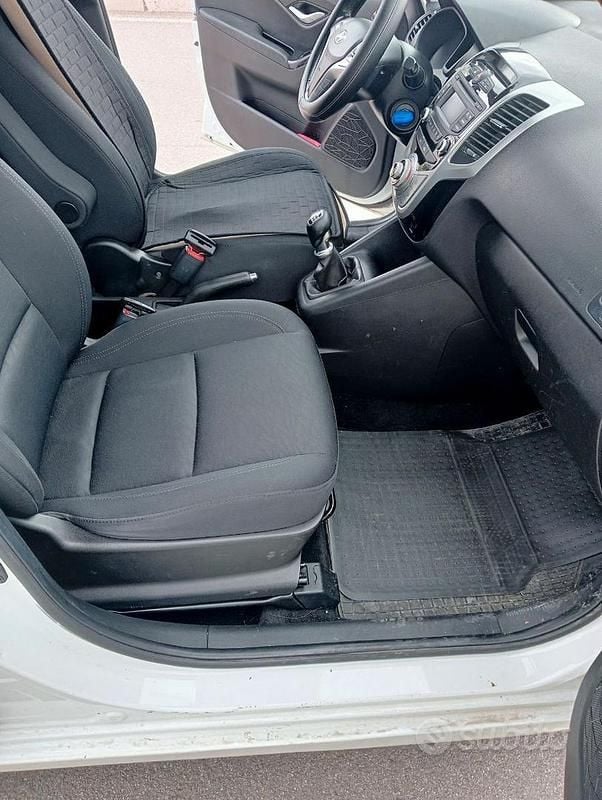 Usata Hyundai ix20 Xpossible 90 CV (66 kW) 2017 Bianco Utilitaria