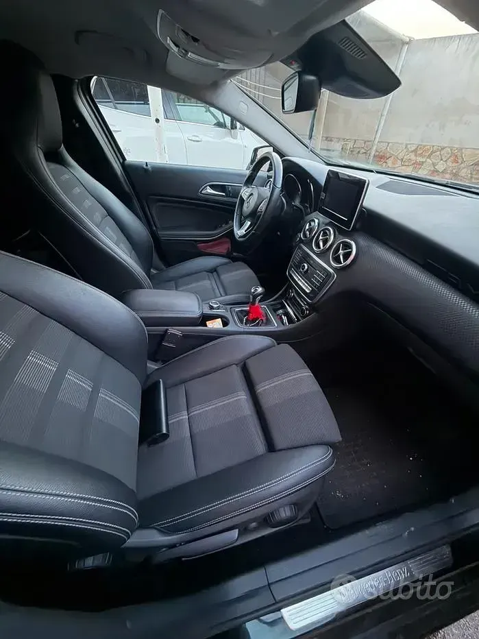 Usata Mercedes A180 2018 Nero Berlina