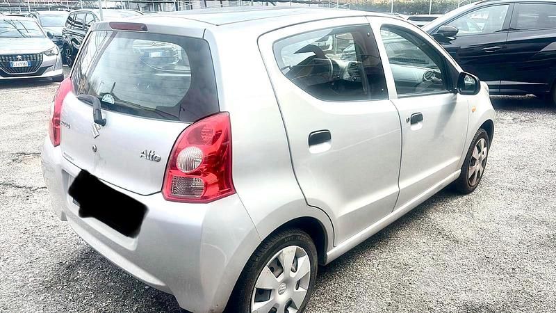 Usata Suzuki Alto 68 CV (50 kW) 2011 Grigio Utilitaria