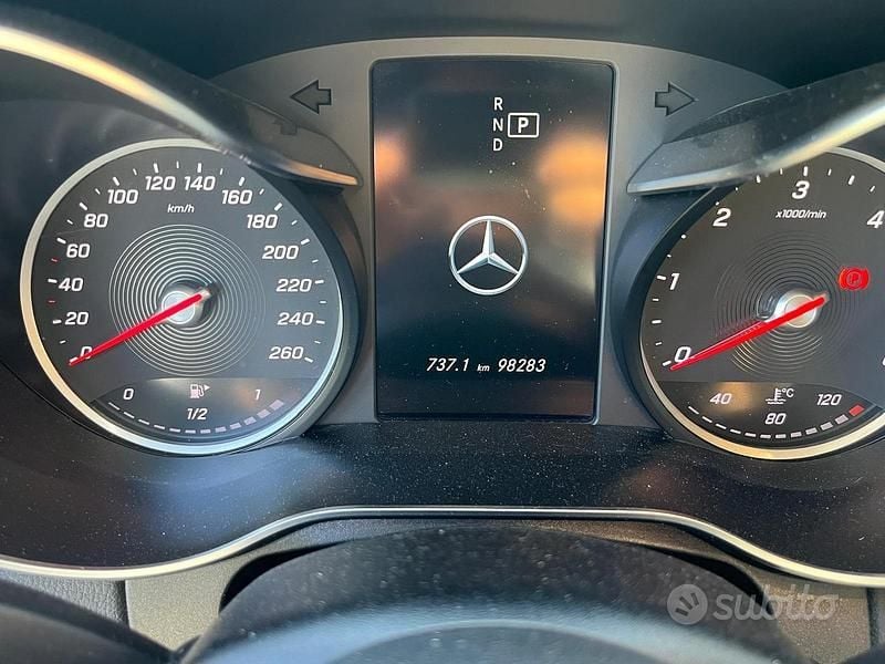 Usata Mercedes C180 122 CV (89 kW) 2021 Grigio Station wagon