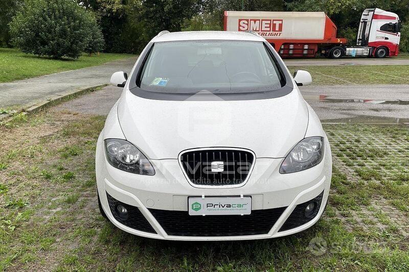 Usata Seat Altea XL Style 105 CV (77 kW) 2012 Bianco Monovolume
