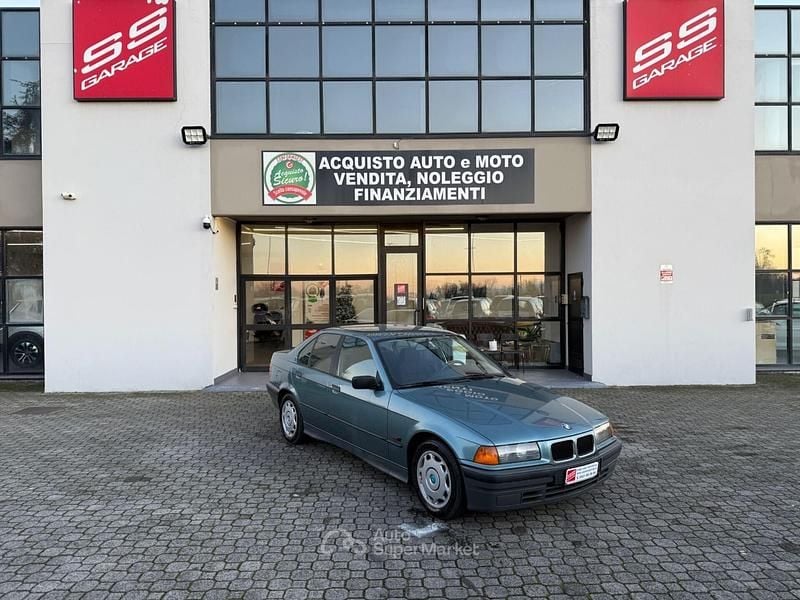 Usata BMW 316 Efficient Dynamics 102 CV (75 kW) 1994 Grigio Berlina