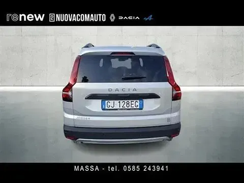 Usata Dacia Jogger Comfort 91 CV (66 kW) 2022 Grigio chiaro Monovolume