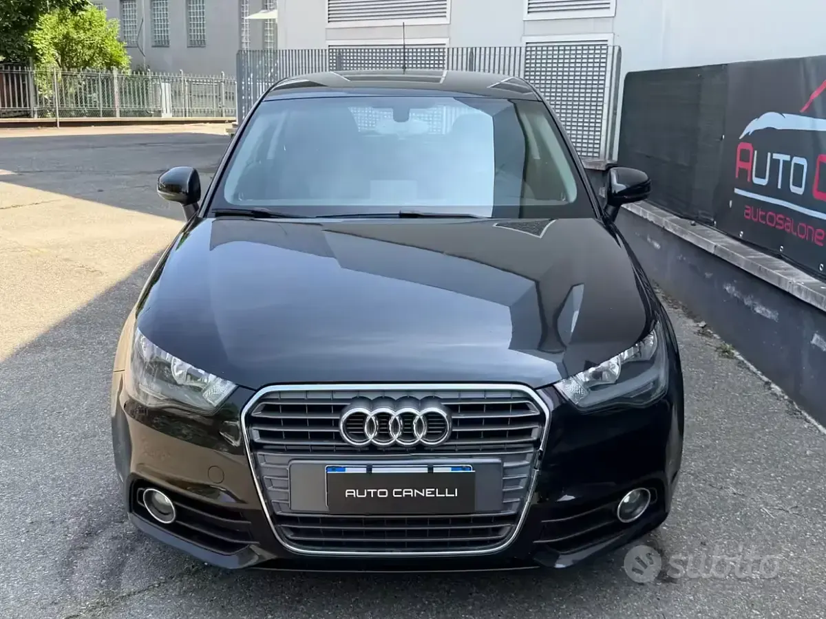 Usata Audi A1 Attraction 105 CV (77 kW) 2012 Nero Utilitaria