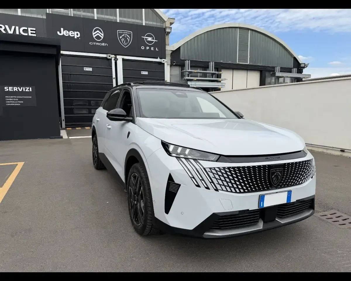 Occasion Peugeot 5008 GT 145 ch (106 kW) 2025 Blanc SUV