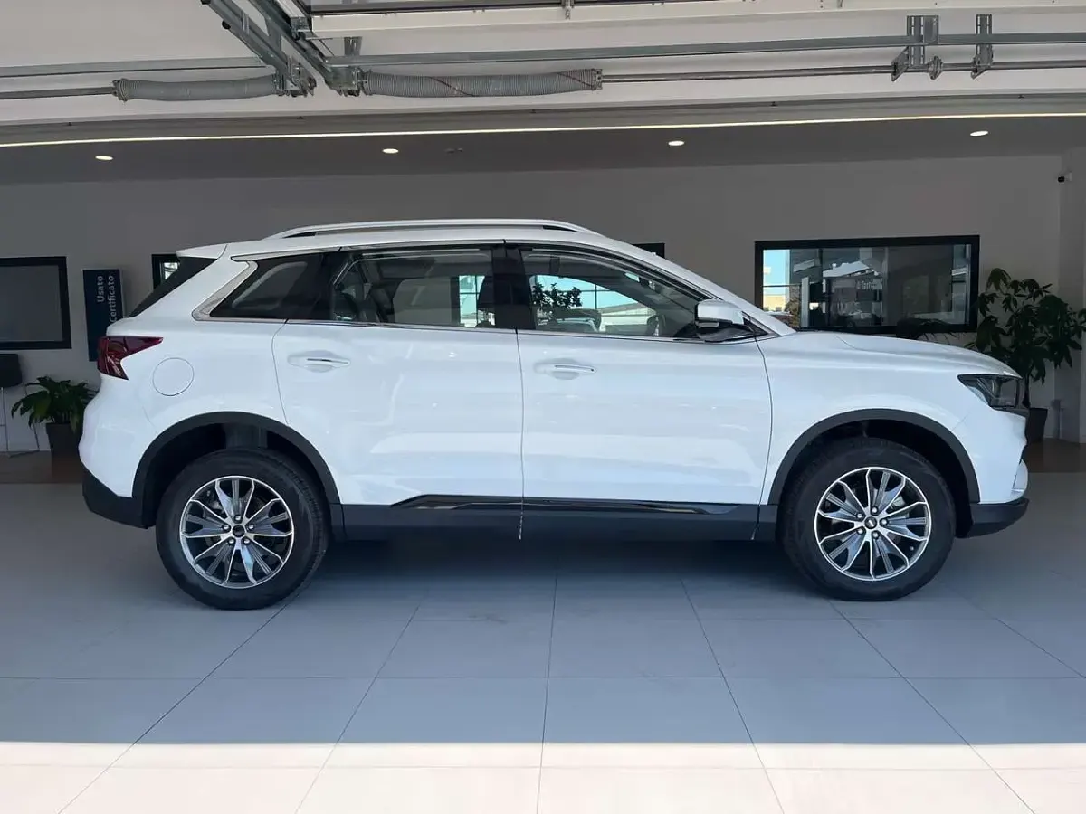 Nuova SWM G01 133 CV (97 kW) 2025 Bianco SUV