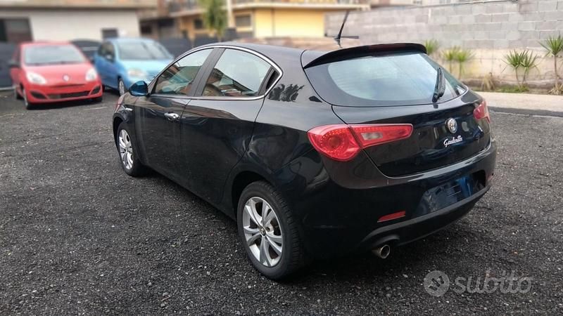 Usata Alfa Romeo Giulietta 2011 Utilitaria