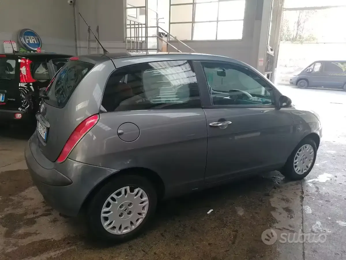 Usata Lancia Ypsilon 80 CV (58 kW) 2006 Utilitaria