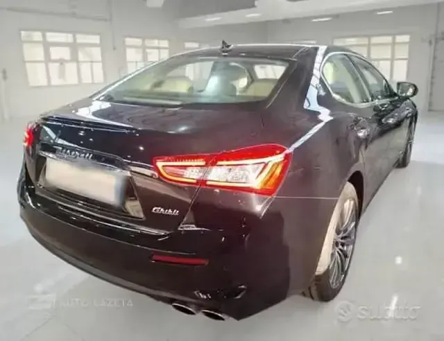 Usata Maserati Ghibli GranLusso 250 CV (183 kW) 2020 Nero Berlina