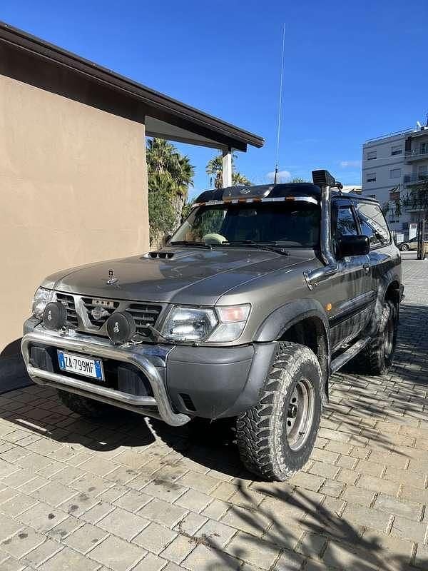 Usata 2001 Nissan Patrol SE SUV | 15.500 € (Buon prezzo) - Immagine 1/4