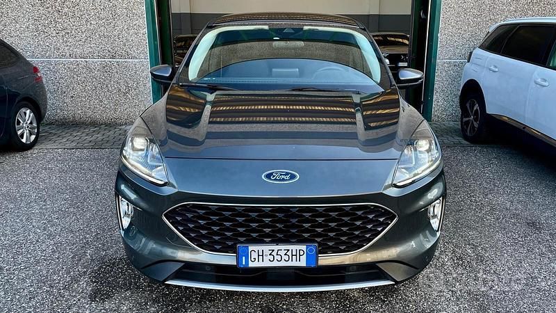 Usata Ford Kuga Titanium 120 CV (88 kW) 2021 Bianco SUV