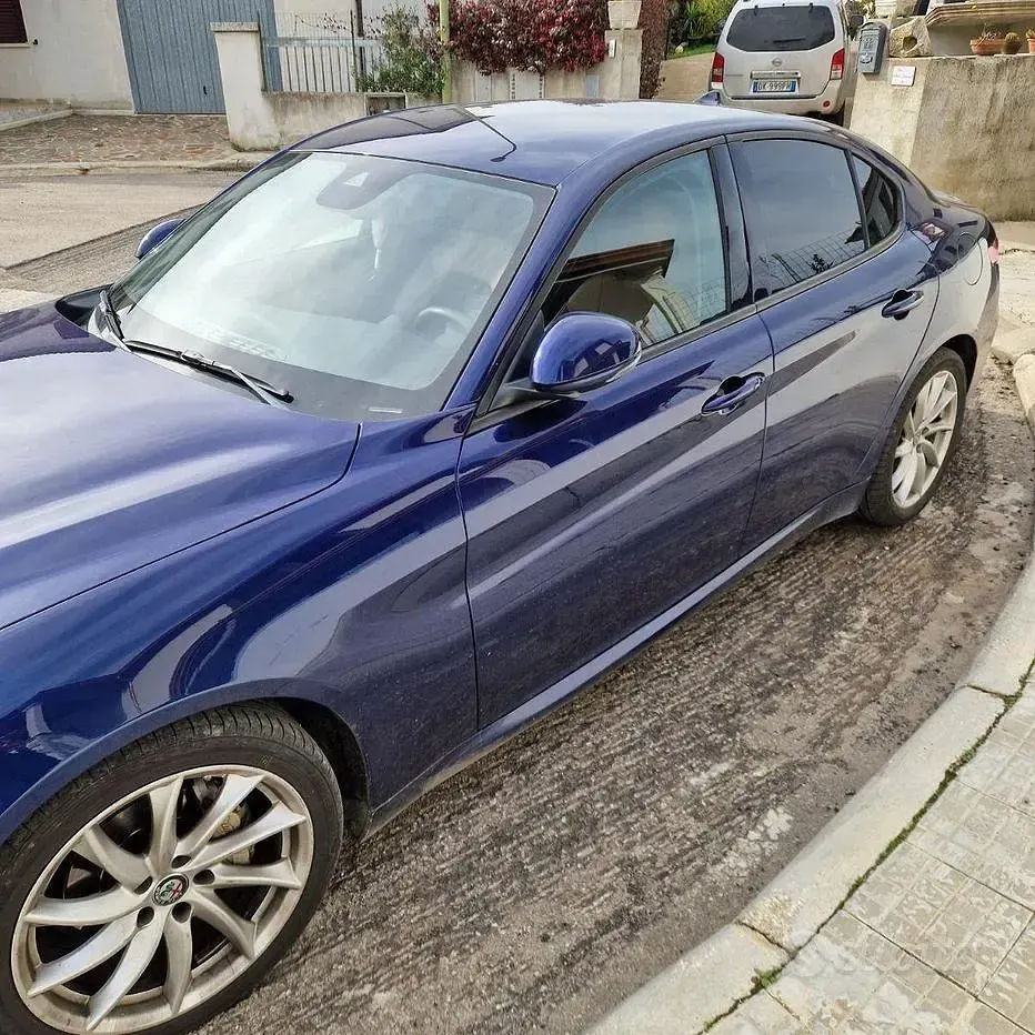 Usata Alfa Romeo Giulia 180 CV (132 kW) 2018 Berlina