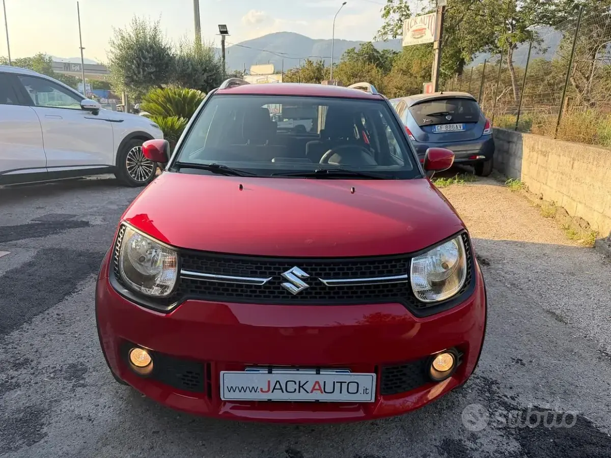 Usata Suzuki Ignis 90 CV (66 kW) 2017 Rosso SUV