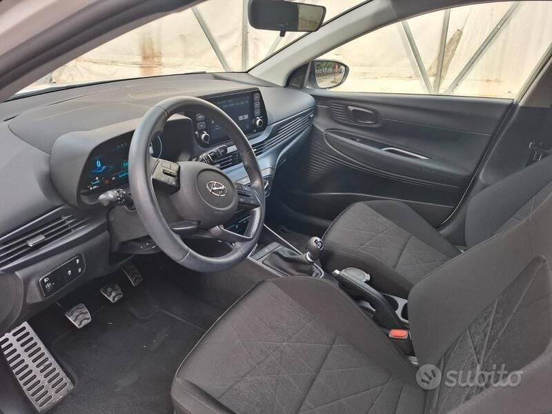 Usata Hyundai Bayon 84 CV (61 kW) 2023 Bianco SUV