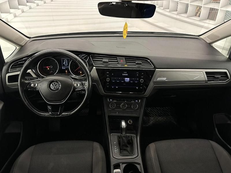 Usata VW Touran 115 CV (84 kW) 2018 Argento Monovolume